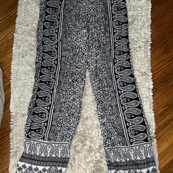 Artisan NY Small Paisley Print Pants - Picture 5 of 5